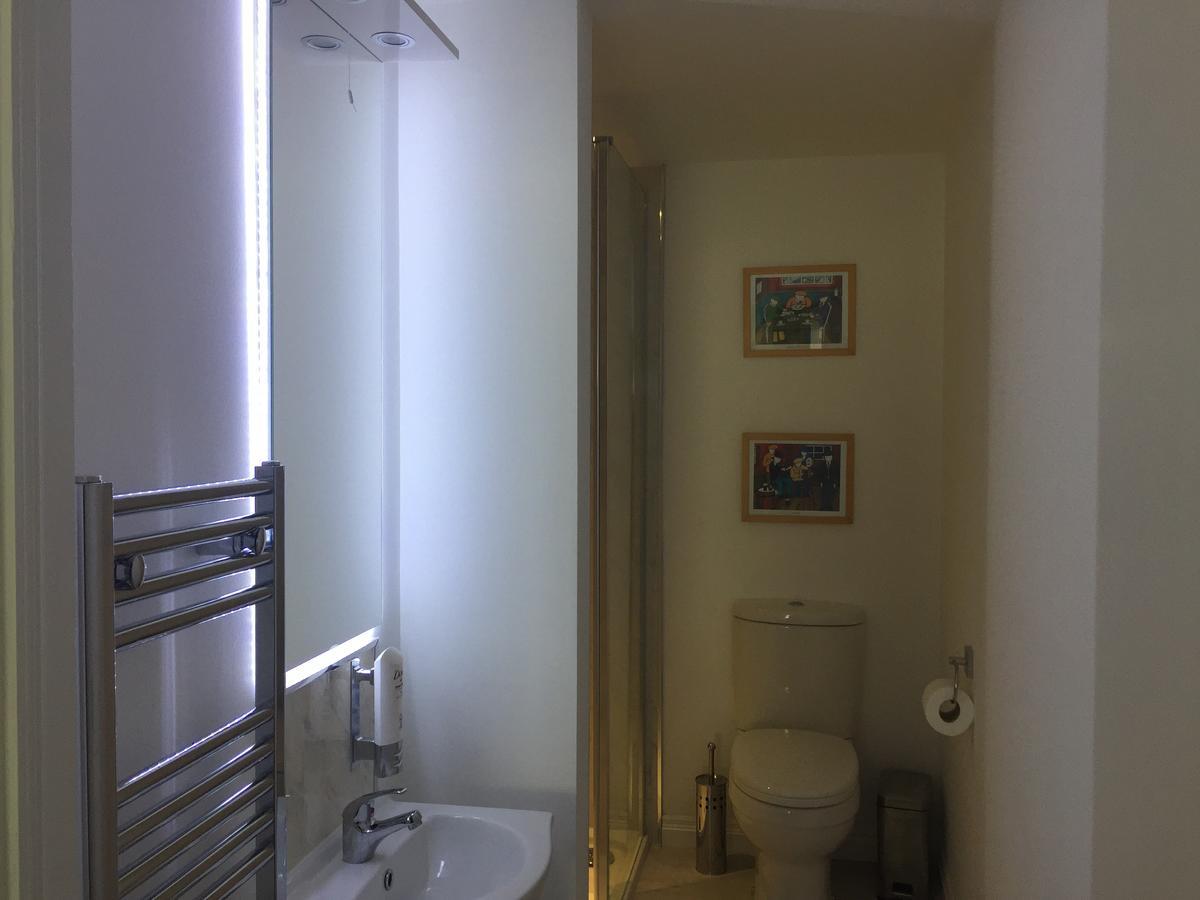 Roomz ポーターフェリー エクステリア 写真
